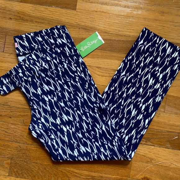 Lilly Pulitzer navy cropped new school pants 4 - Picture 1 of 3